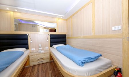 Blue Seas_Twin Cabin