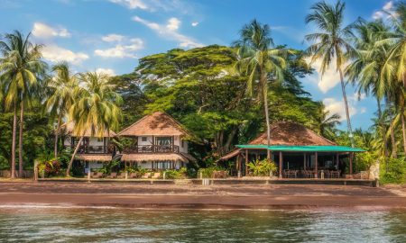 Вид из моря_© Atlantis Dive Resort &amp; Liveaboards