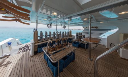 Golden Dolphin I_Dive Deck