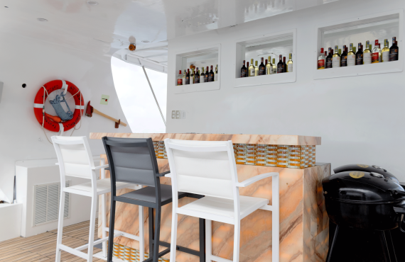 Humboldt Explorer_Outdoor Bar