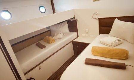 Thunderbird_Twin Cabin