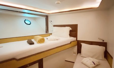 Thunderbird_Twin Cabin