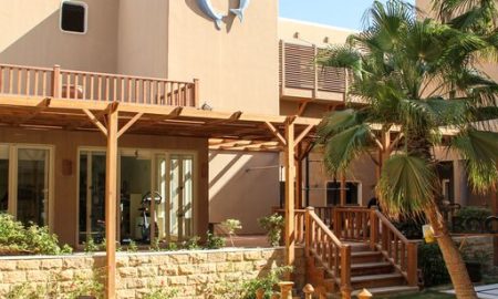 The Breakers Diving & Surfing Lodge_Gym & Chess