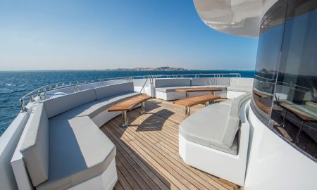 Sea Serpent Glory_Up Bow Sitting Area