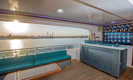 Sea Serpent Contessa_Bar Area