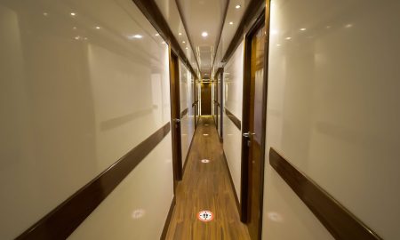 Golden Dolphin IV_Floor