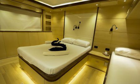Golden Dolphin IV_Double Cabin