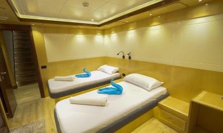 Golden Dolphin IV_Twin Cabin