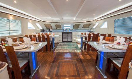 Sea Serpent Contessa_Dining Area