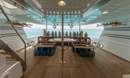 Golden Dolphin I_Dive Deck