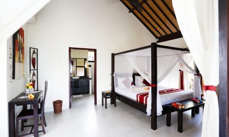 Teluk Karang_Inside Bungalow