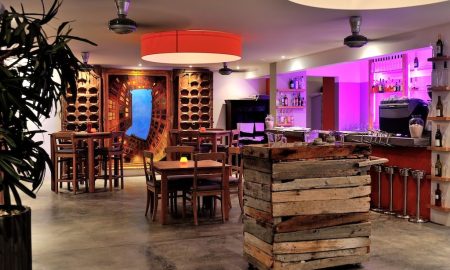 Eden Beach Resort_Bar